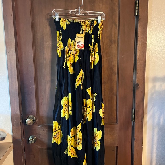 OS SMOCKED FLORAL TROPICAL MAXI POPOVER DRESS NWT - Picture 1 of 5